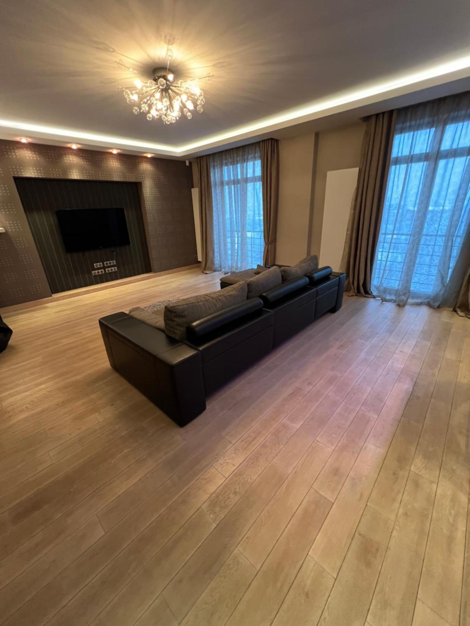 Apartment On Arkhipenka With Panorama View ลวีฟ ภายนอก รูปภาพ
