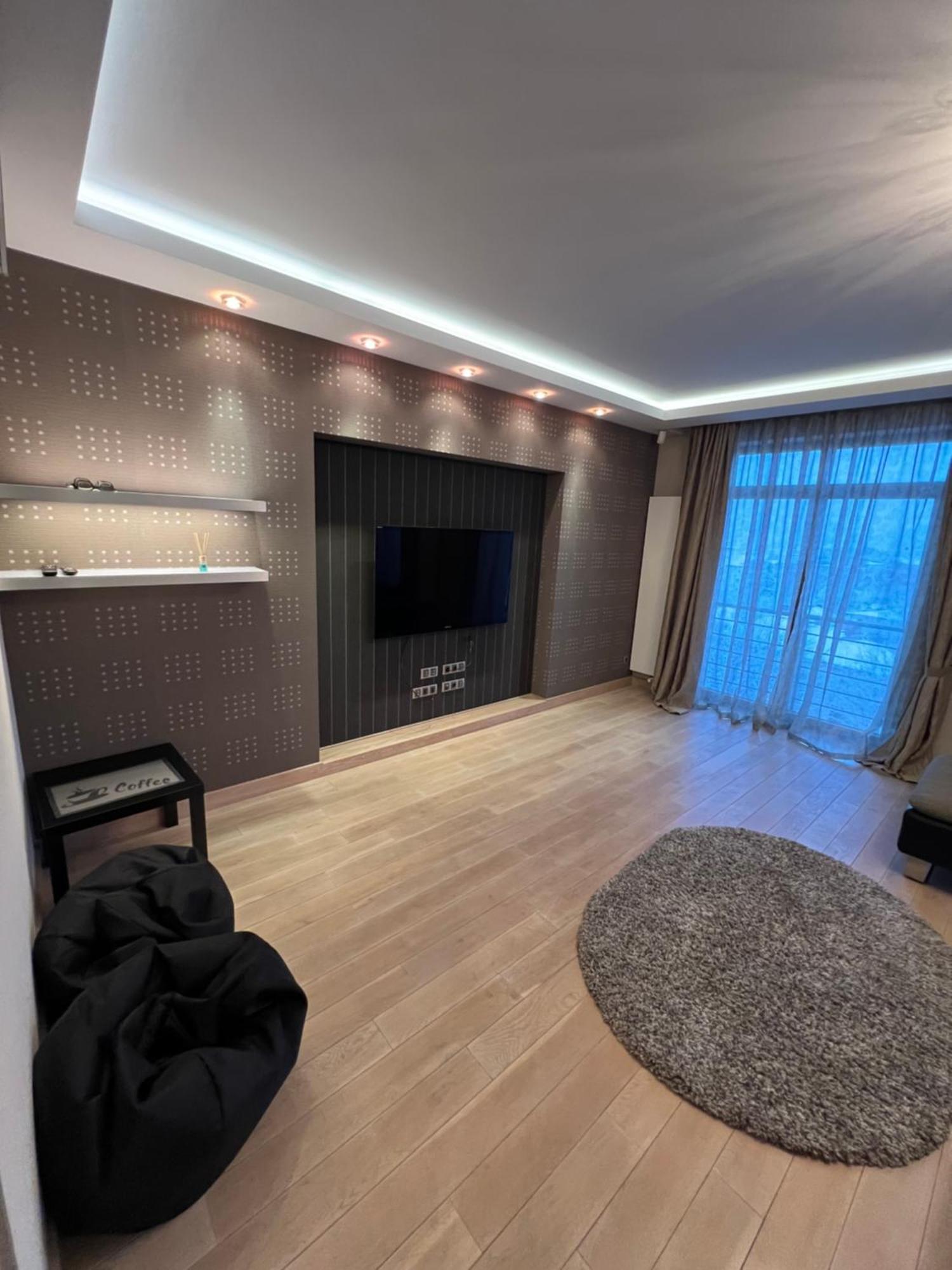 Apartment On Arkhipenka With Panorama View ลวีฟ ภายนอก รูปภาพ