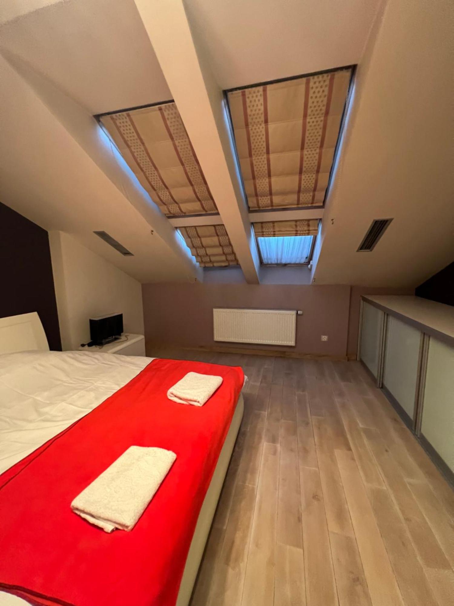 Apartment On Arkhipenka With Panorama View ลวีฟ ภายนอก รูปภาพ
