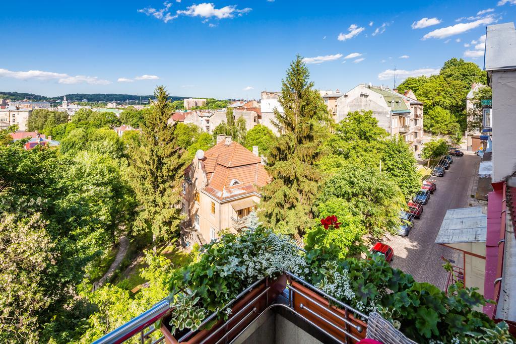 Apartment On Arkhipenka With Panorama View ลวีฟ ภายนอก รูปภาพ
