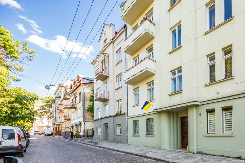 Apartment On Arkhipenka With Panorama View ลวีฟ ภายนอก รูปภาพ